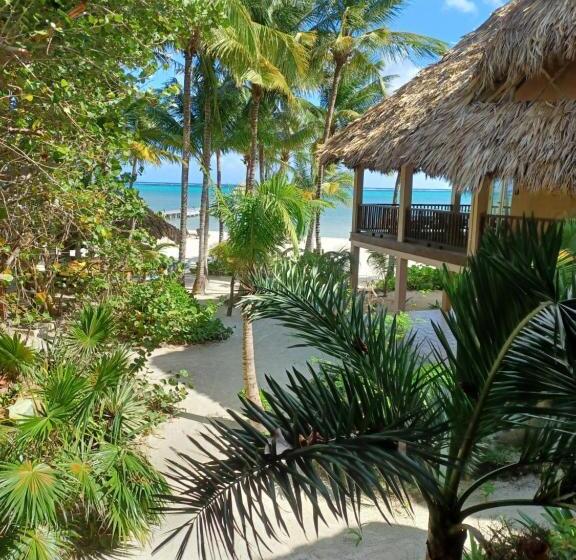 호텔 Xanadu Island Resort