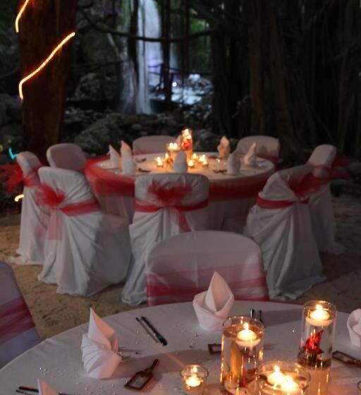 호텔 Xanadu Island Resort