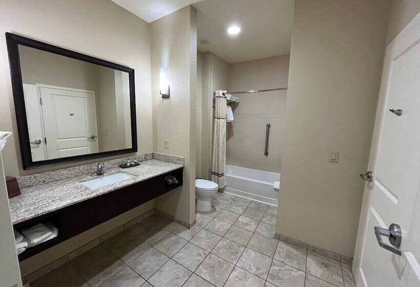 فندق Comfort Inn & Suites