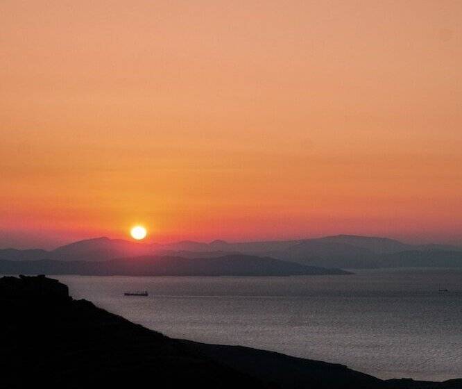 Kea Village Suites & Villas