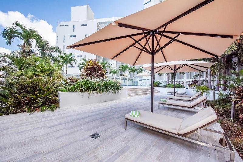 Lanai Riverside Apartments