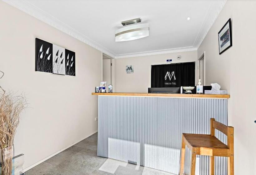 Matakana Motel