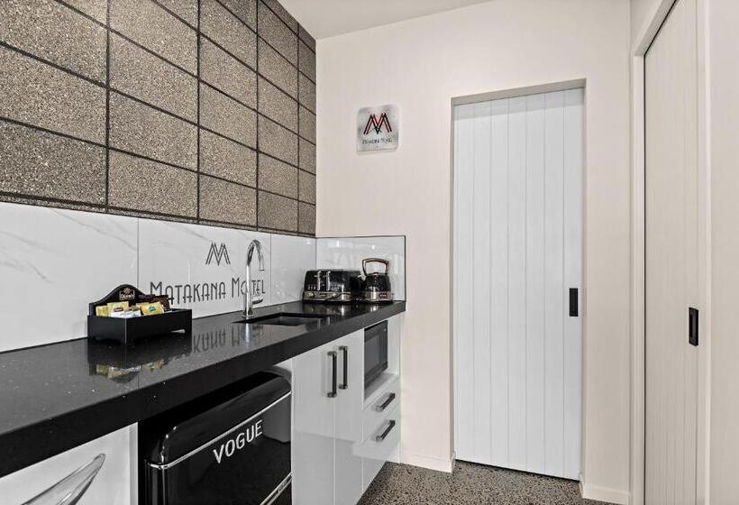 Matakana Motel