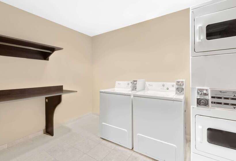 Microtel Inn & Suites By Wyndham