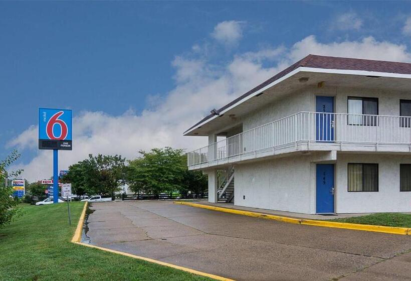 Motel 6 Fredericksburg, Va North