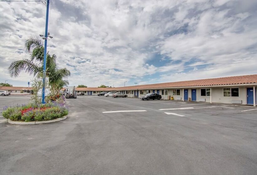 Motel 6 Manteca, Ca
