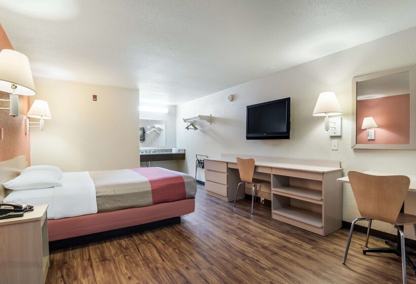 Motel 6 Newport News, Va