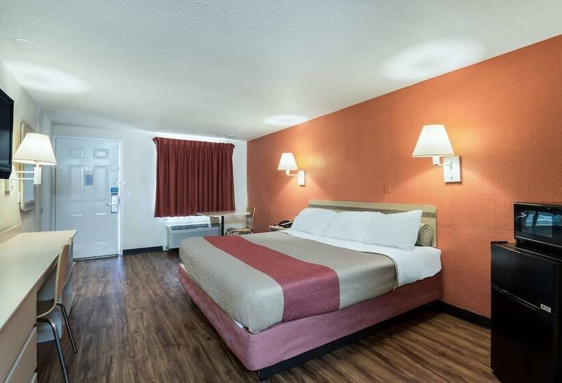 Motel 6 Newport News, Va