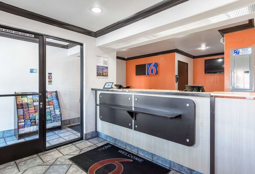 Motel 6 Riverside, Ca  Ucr East