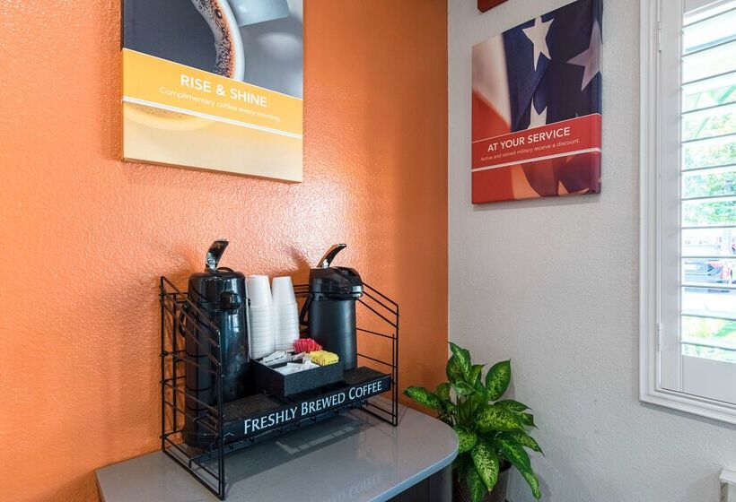 Motel 6 Riverside, Ca  Ucr East