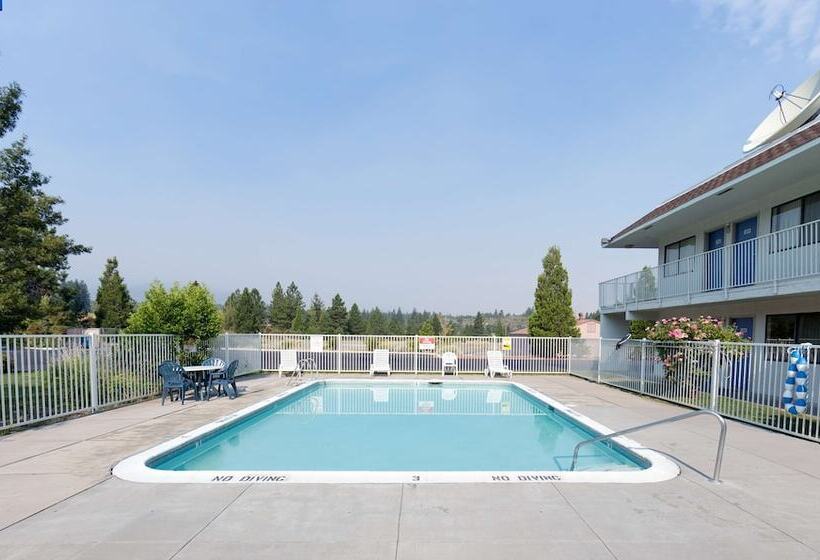 Motel 6 Weed Mount Shasta