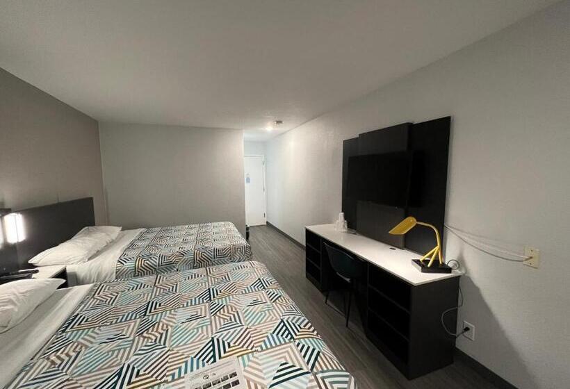 Motel 6 Altoona, Ia  Des Moines East