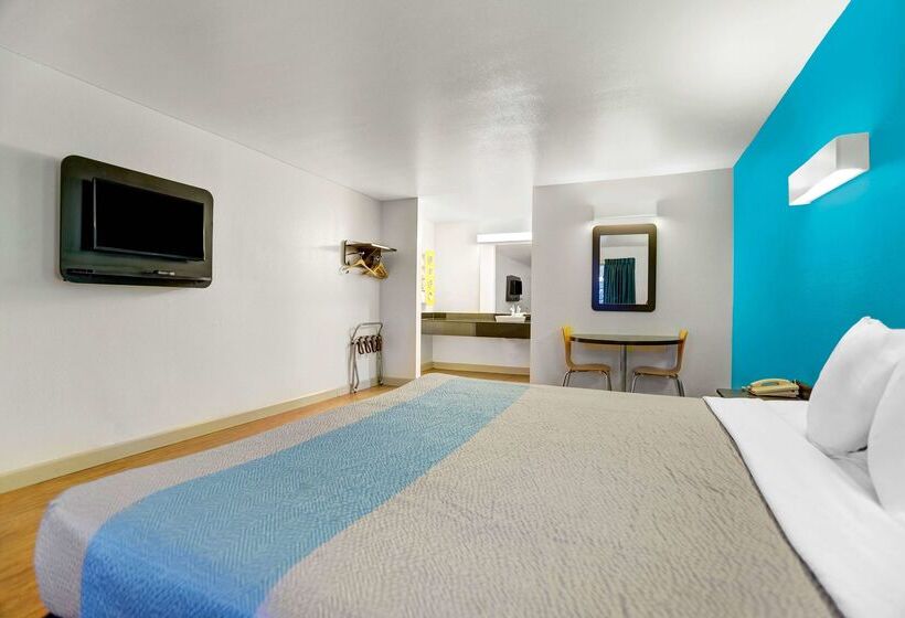 Motel 6anderson, Ca  Redding Airport