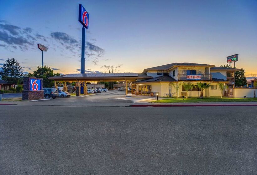 Motel 6anderson, Ca  Redding Airport