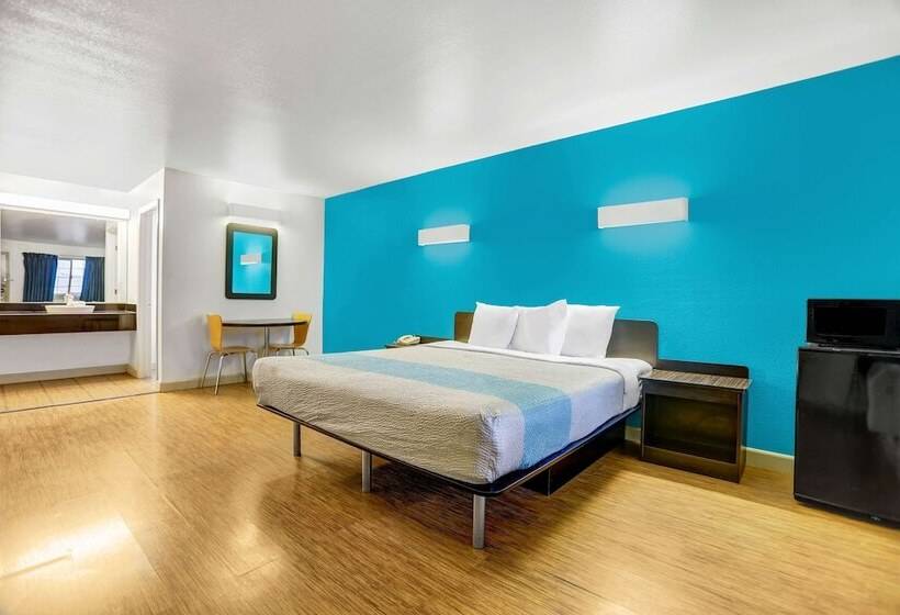 Motel 6anderson, Ca  Redding Airport