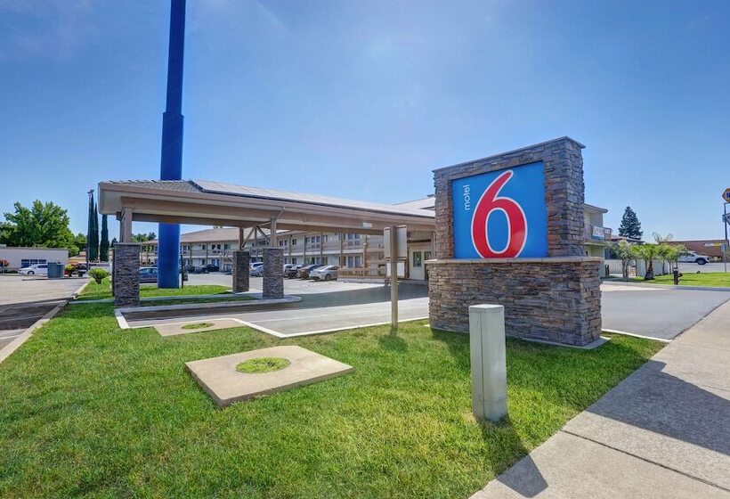 Motel 6anderson, Ca  Redding Airport