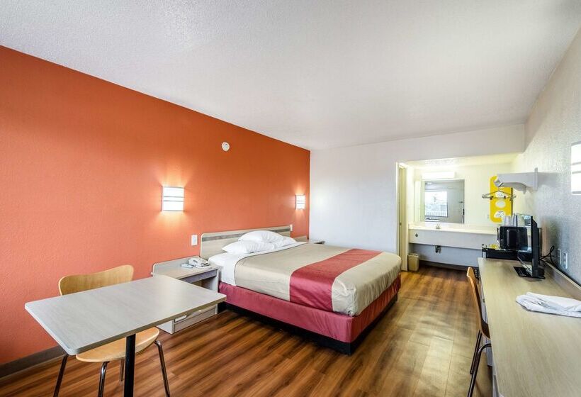 Motel 6 Anniston, Al