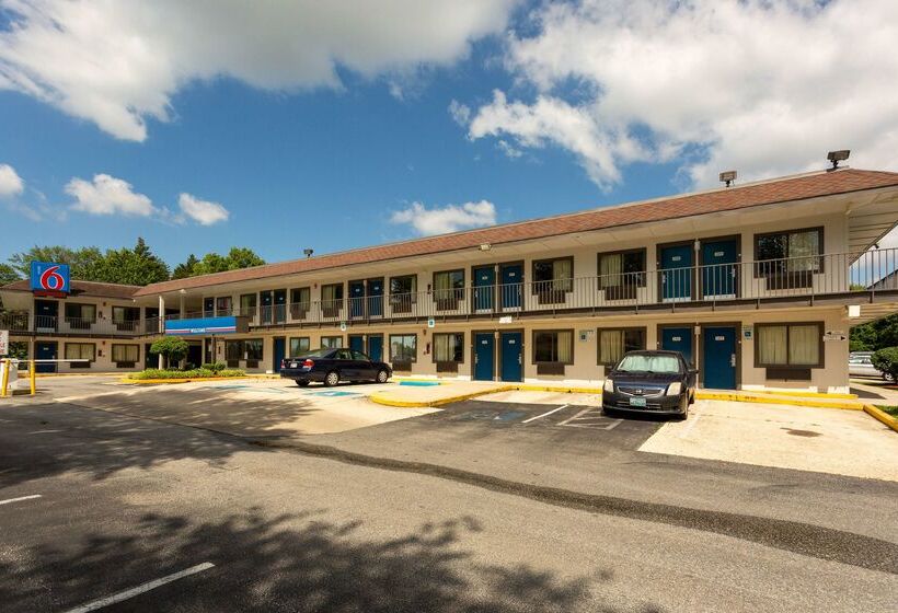 Motel 6camp Springs, Dc  South Camp Springs