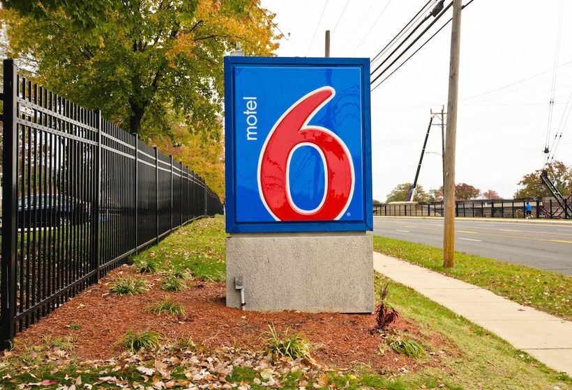 Motel 6camp Springs, Dc  South Camp Springs