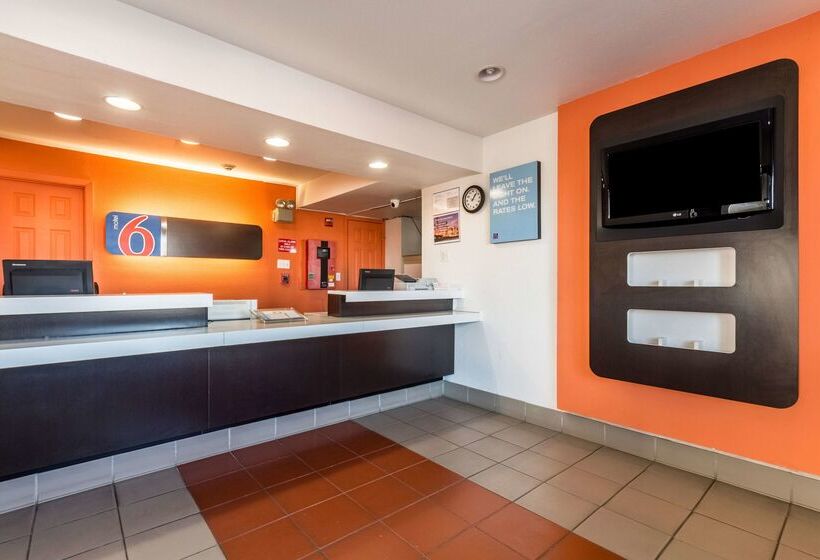 Motel 6garland, Tx  Dallas