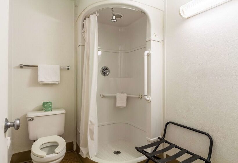 Motel 6garland, Tx  Dallas