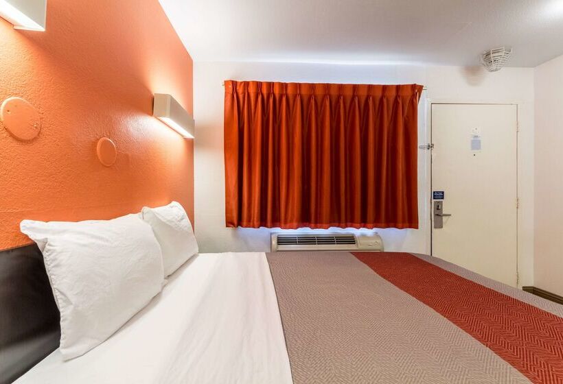 Motel 6garland, Tx  Dallas