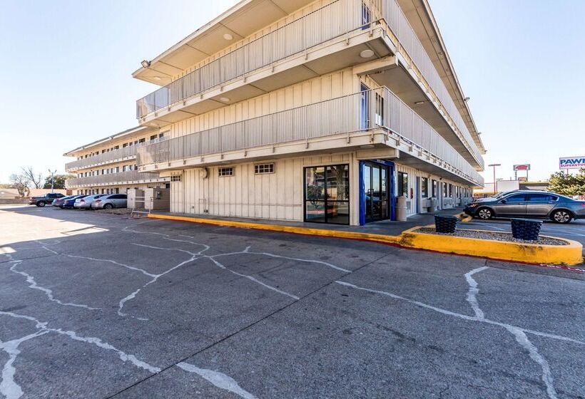 Motel 6garland, Tx  Dallas