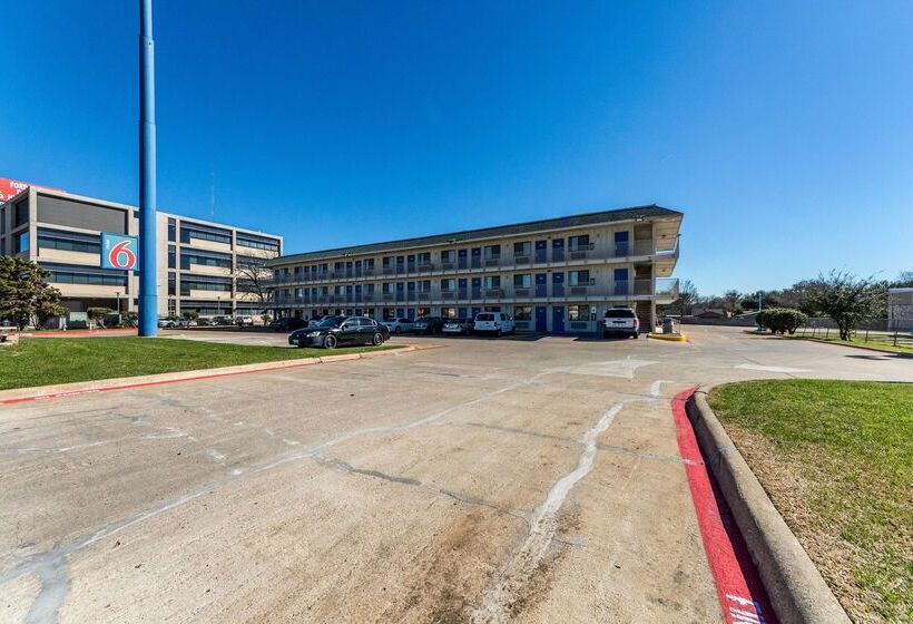 Motel 6garland, Tx  Dallas