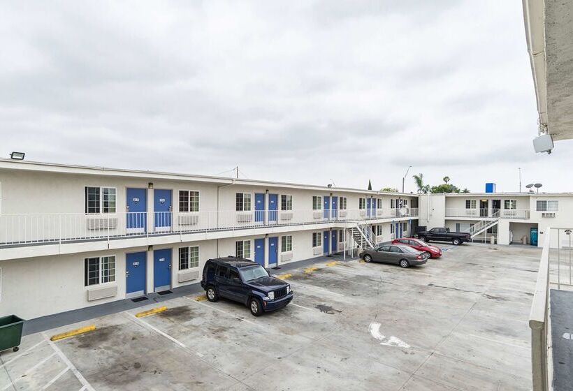 Motel 6long Beach, Ca  International City