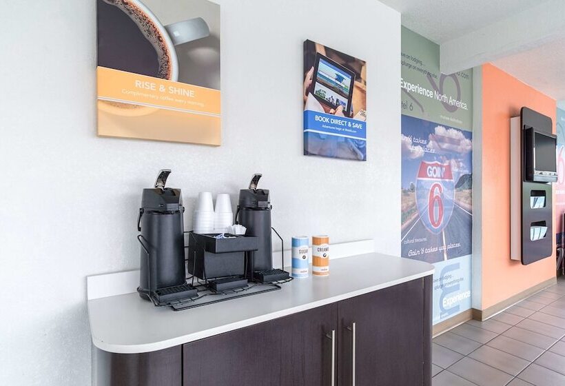 Motel 6long Beach, Ca  International City