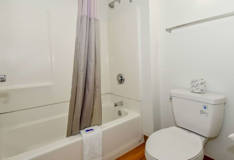 Motel 6 Riverside, Ca  South