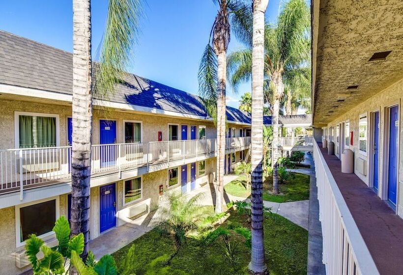 Motel 6 Riverside, Ca  South