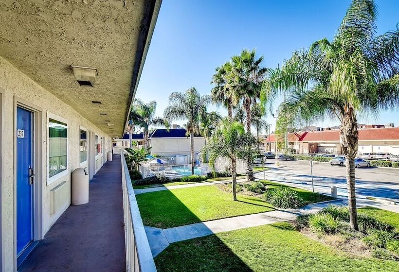 Motel 6 Riverside, Ca  South