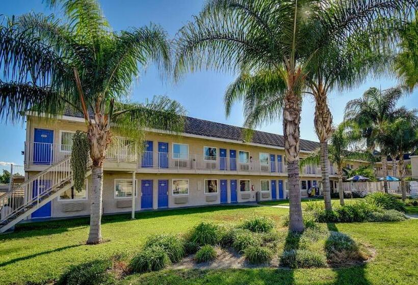 Motel 6 Riverside, Ca  South