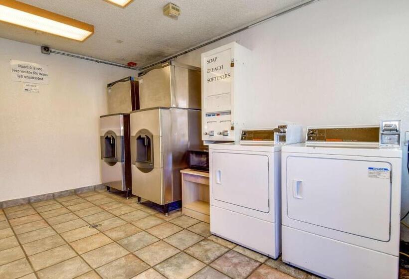 Motel 6 Riverside, Ca  South