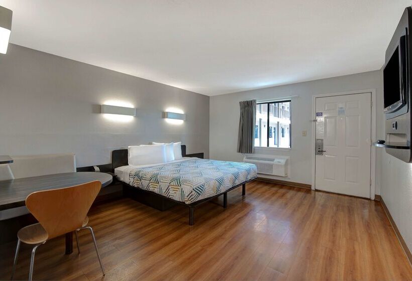 Motel 6sulphur Springs, Tx