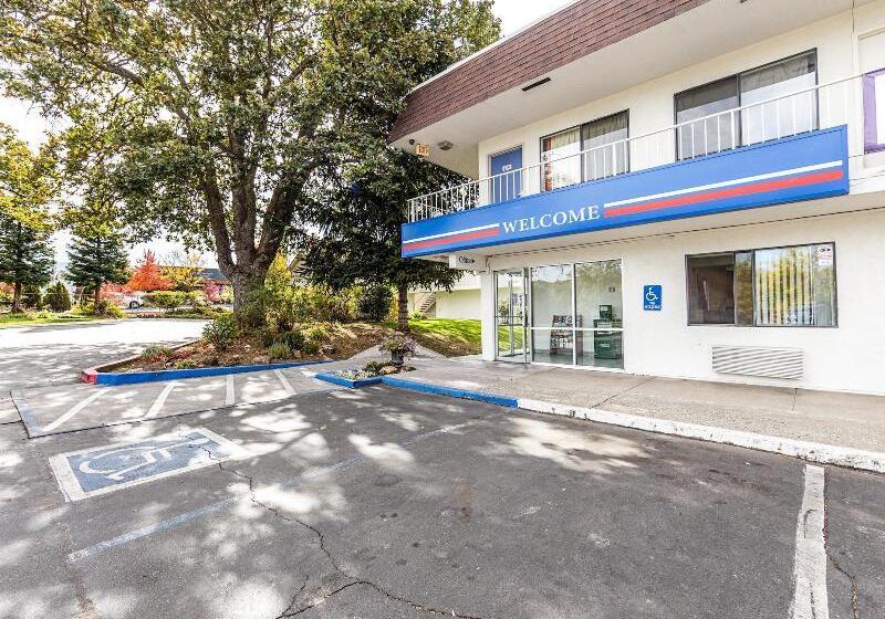 Motel 6yreka, Ca