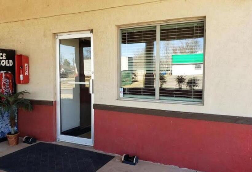 فندق على الطريق Executive Inn Woodward