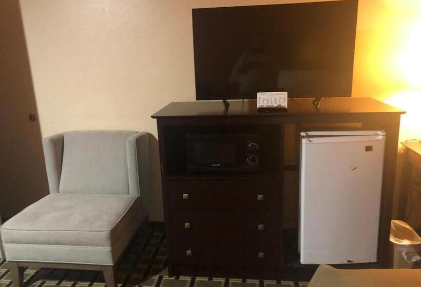 فندق على الطريق Executive Inn Woodward