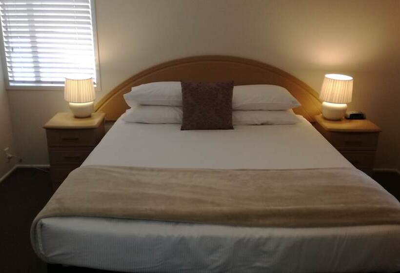 모텔 Pacific Motor Inn