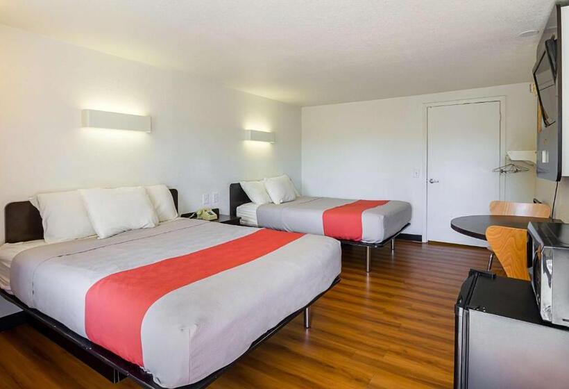 فندق على الطريق Rodeway Inn