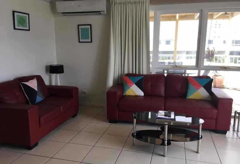 Northpoint Holiday Apartments