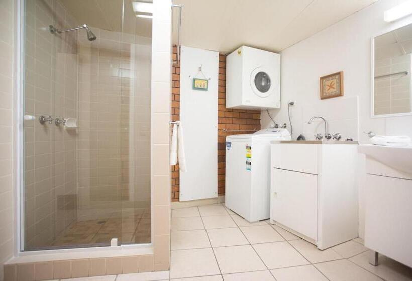 Northpoint Holiday Apartments