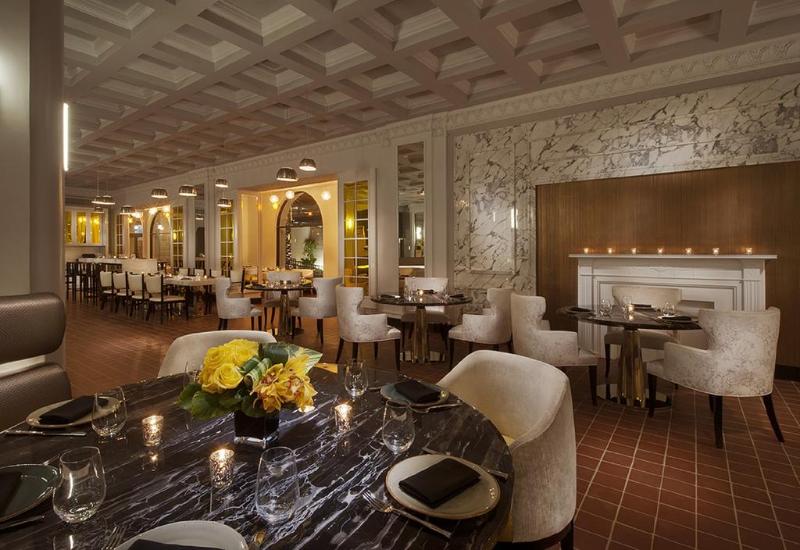 Pasadena Hotel & Pool