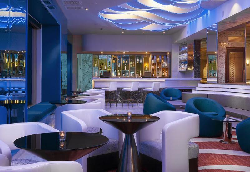 Pasadena Hotel & Pool