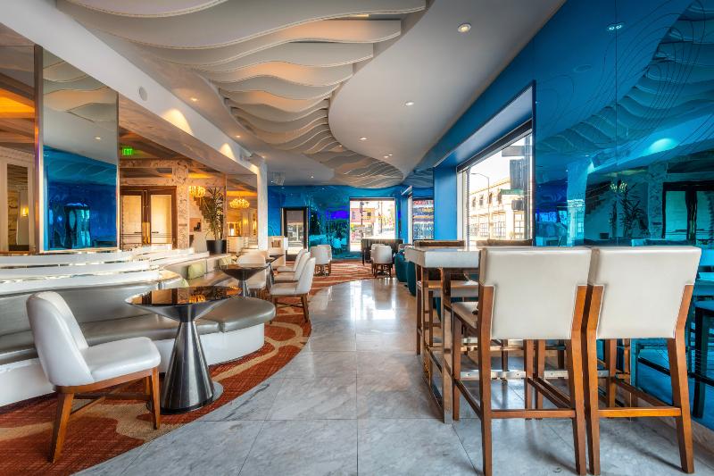 Pasadena Hotel & Pool