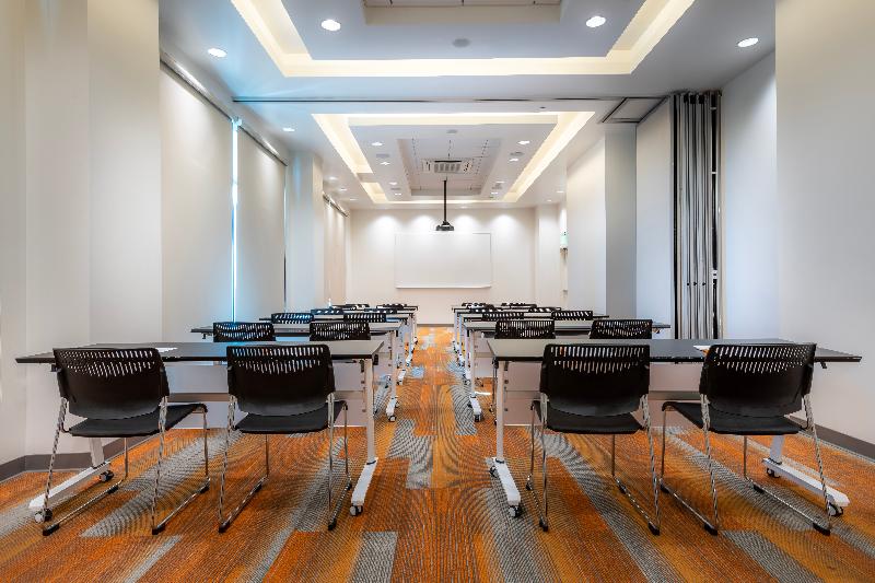 Pasadena Hotel & Pool