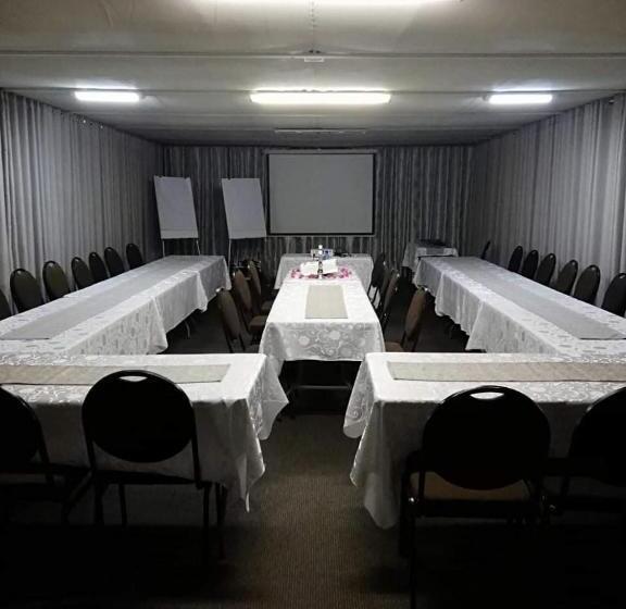 פנסיון Doves Nest Guest House