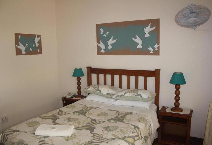 פנסיון Doves Nest Guest House