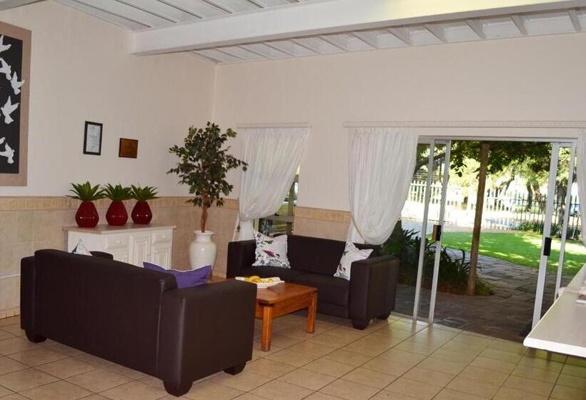 פנסיון Doves Nest Guest House